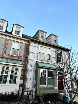 DMV Roofing and Restoration Logo