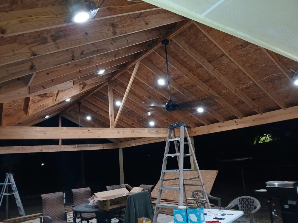 Slide of DNR roofing  remodeling  and demolicion