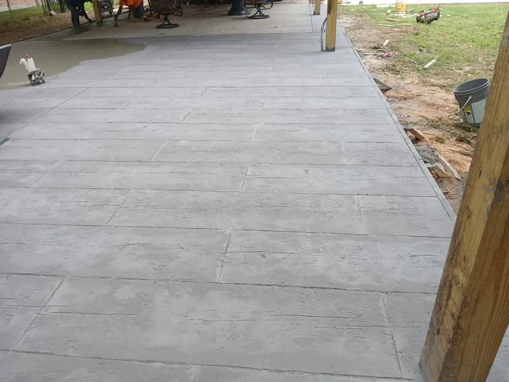 Slide of DNR roofing  remodeling  and demolicion