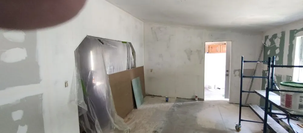 Slide of Dobson Home Improvement