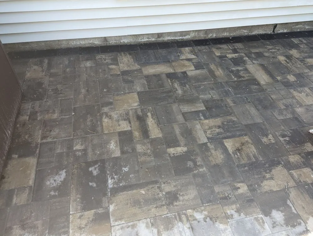 Slide of Doctor Roof N' Shine