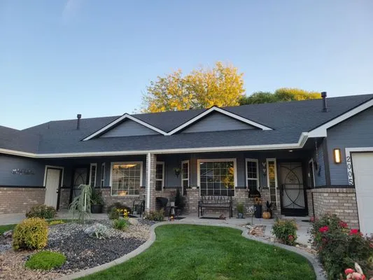 Dodd Roofing and Exteriors Logo