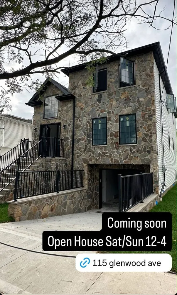 Slide of Dola Home Solutions