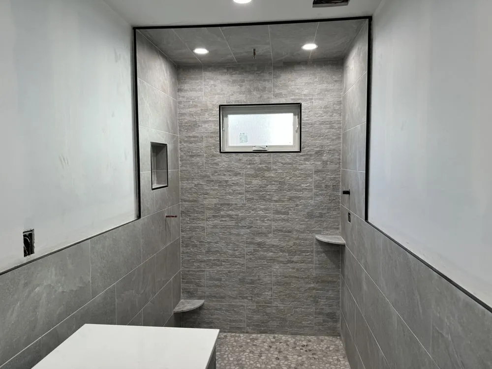 Slide of Dola Home Solutions