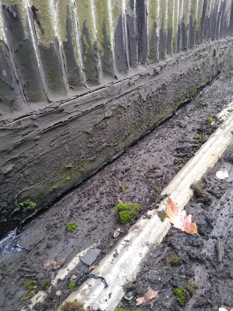 Slide of Domascieno Construction