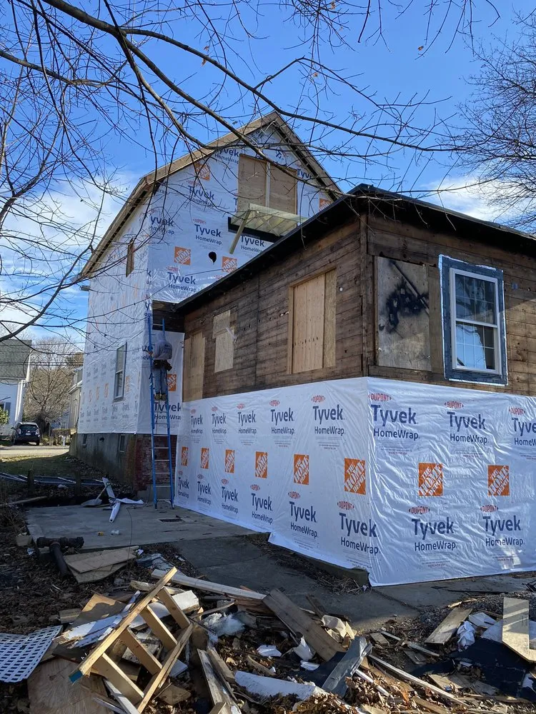 Slide of Domi Construction