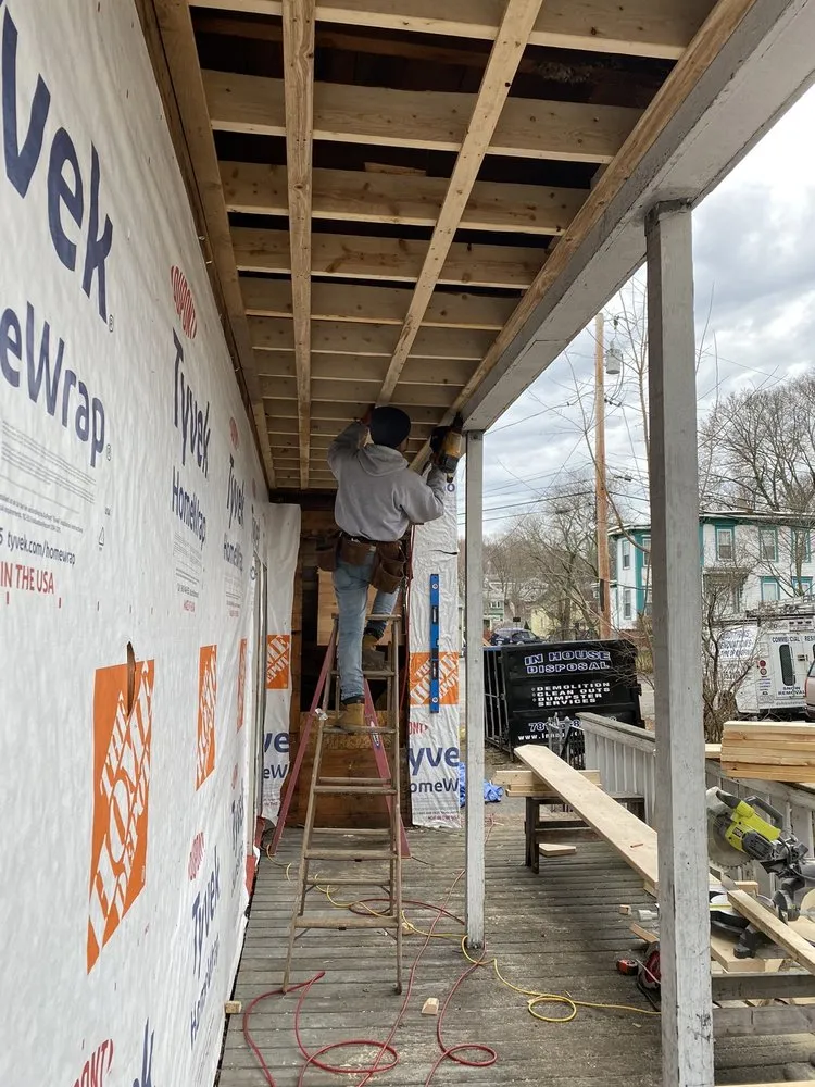 Slide of Domi Construction