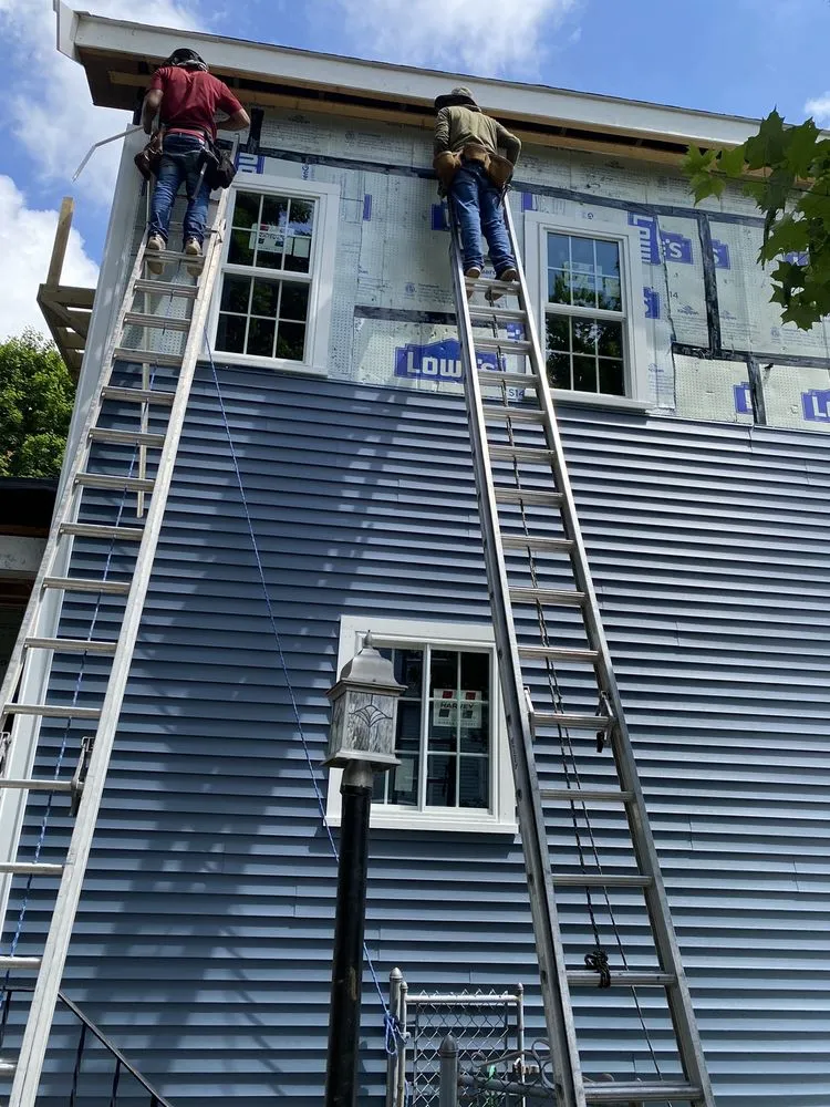 Slide of Domi Construction