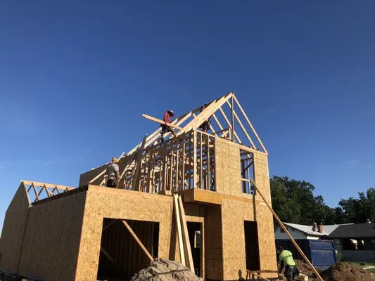 Dominguez Construction & Remodeling Logo