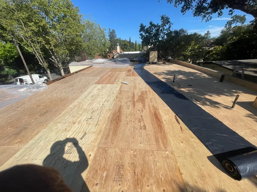 Slide of Dominguez Roofing