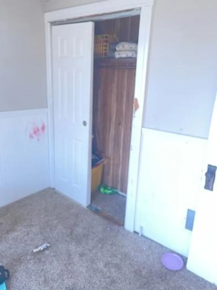 Slide of Domjams Cleaning Services