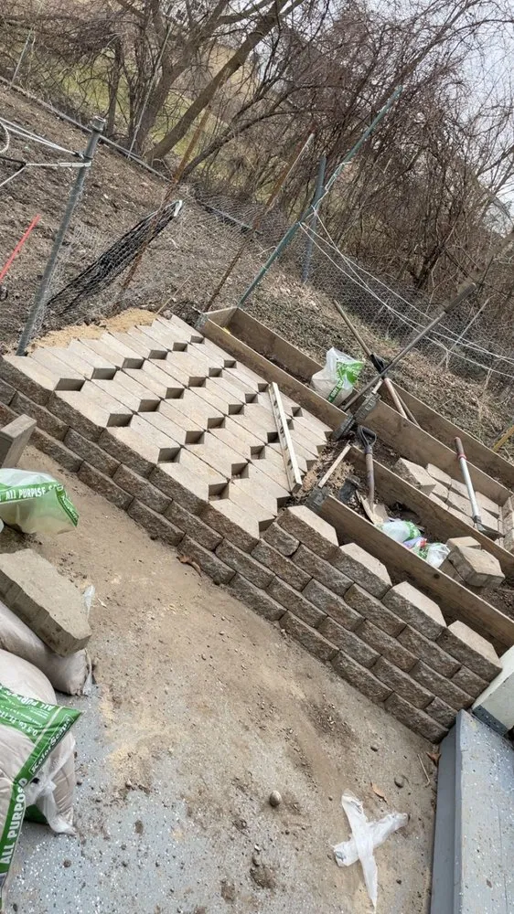 Slide of Domz Construction