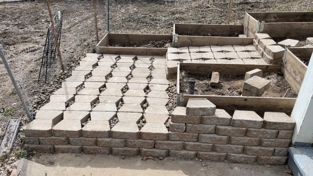 Slide of Domz Construction