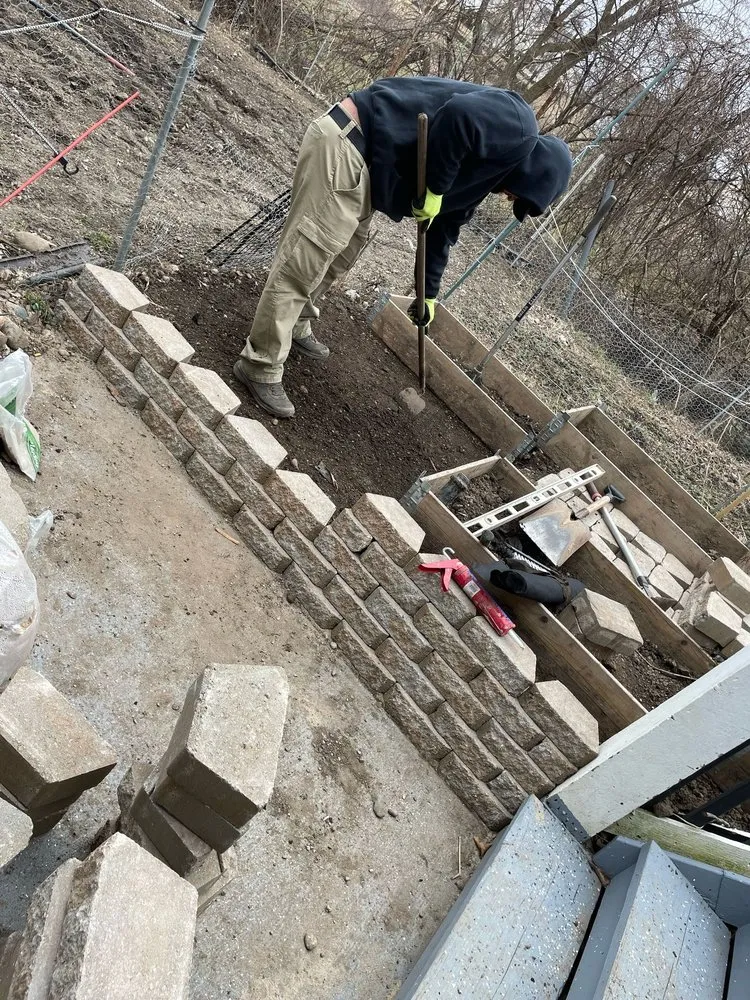 Slide of Domz Construction