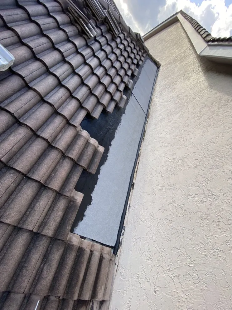 Slide of Don C Hartmann Roofing