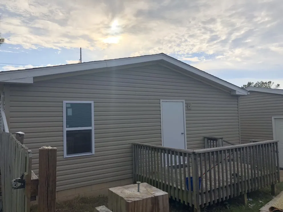 Slide of Don Roofing & Siding