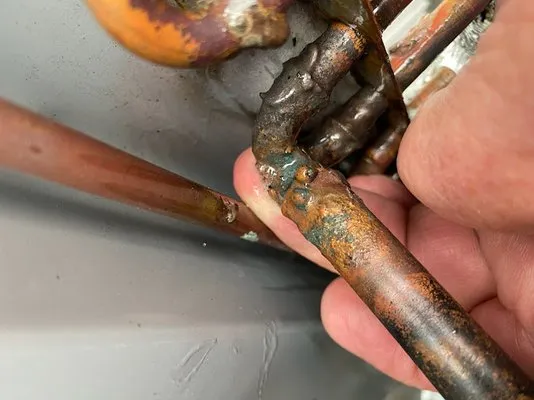 Donaly Roofing & Construction Logo