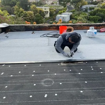 Done Right Roofing Logo