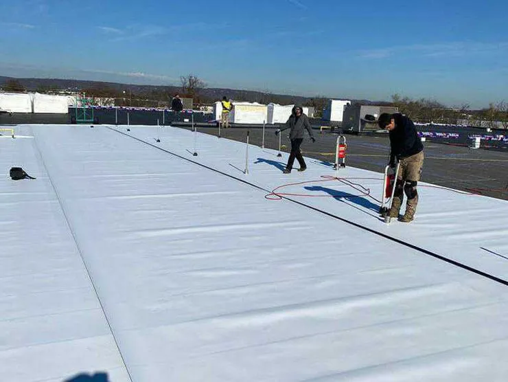 Slide of Doni Roofing Services