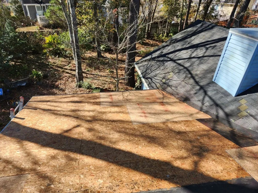 Top-rated residential roofing service with free inspection in Johns Island, SC by Donnie Long Roofing