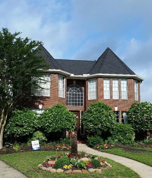 Slide of Doozy Roofs