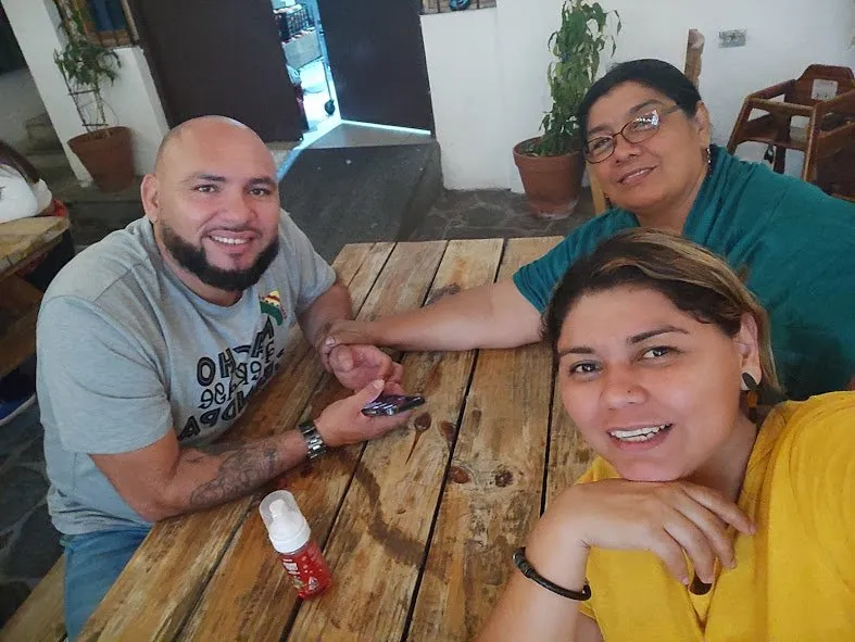 Slide of Doradus Roofing