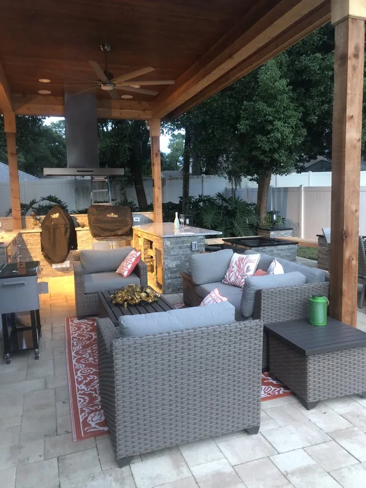 Slide of Dorothy Builds