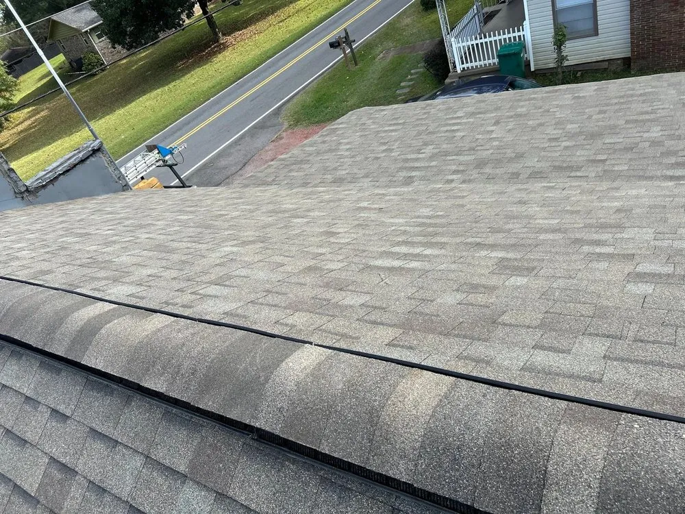 Slide of Dos Amigos Roofing