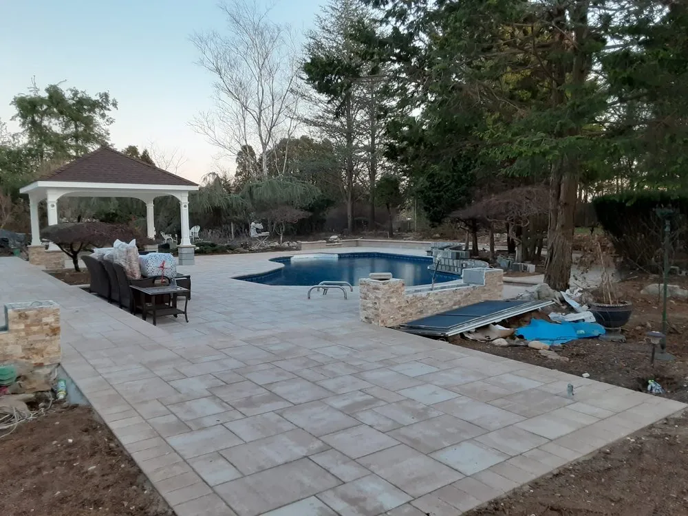 Slide of Double J Contracting