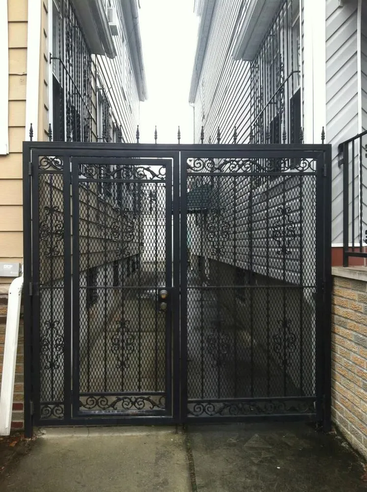 Slide of Double J Contracting