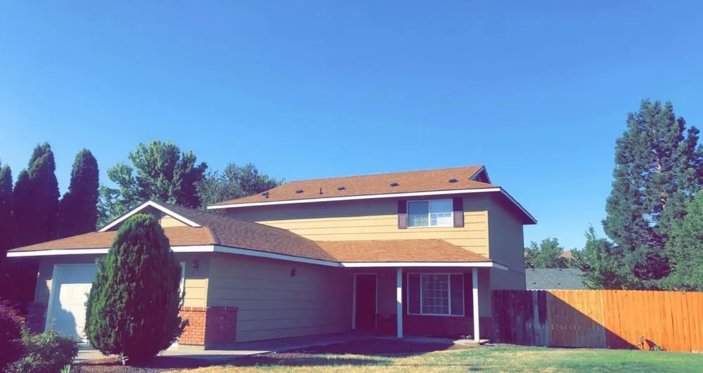 Slide of Double R Roofing