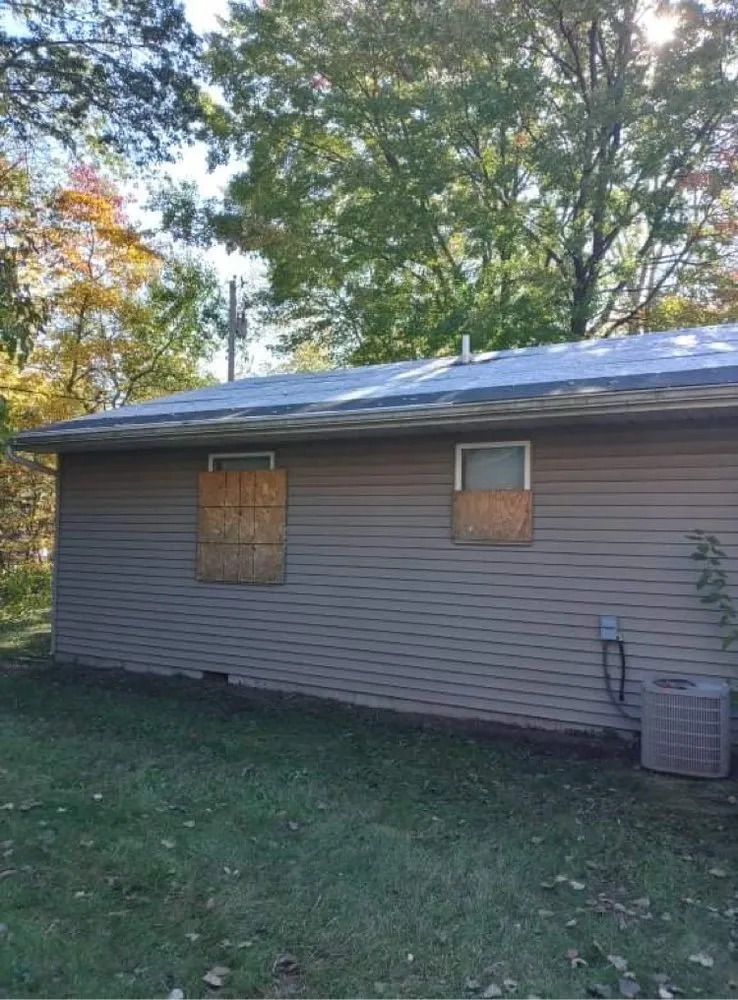 Slide of Double R Roofing