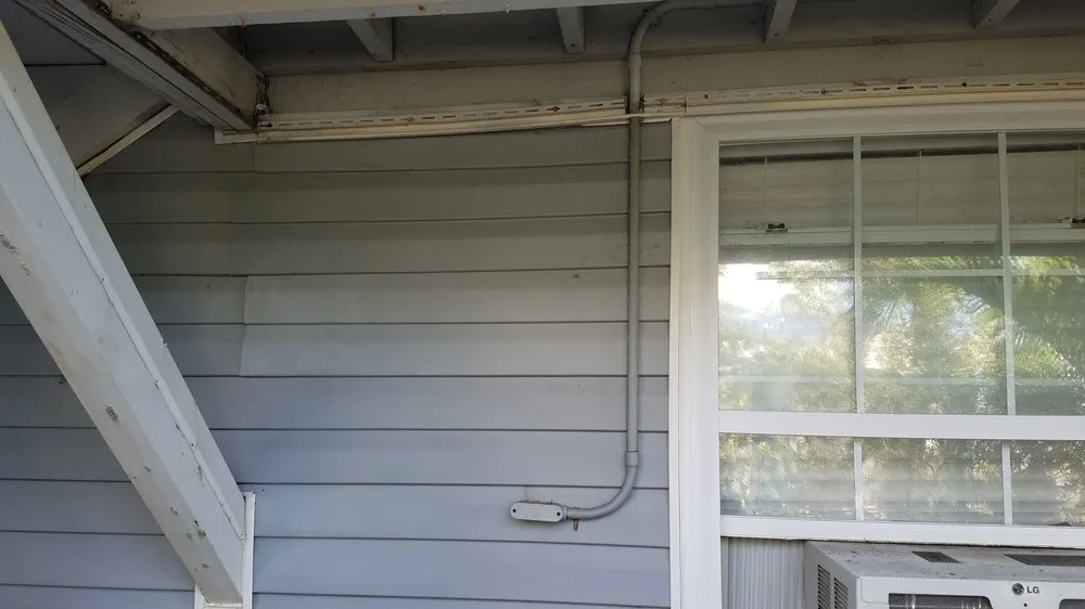 Slide of Doug Socia's Handy Man Service