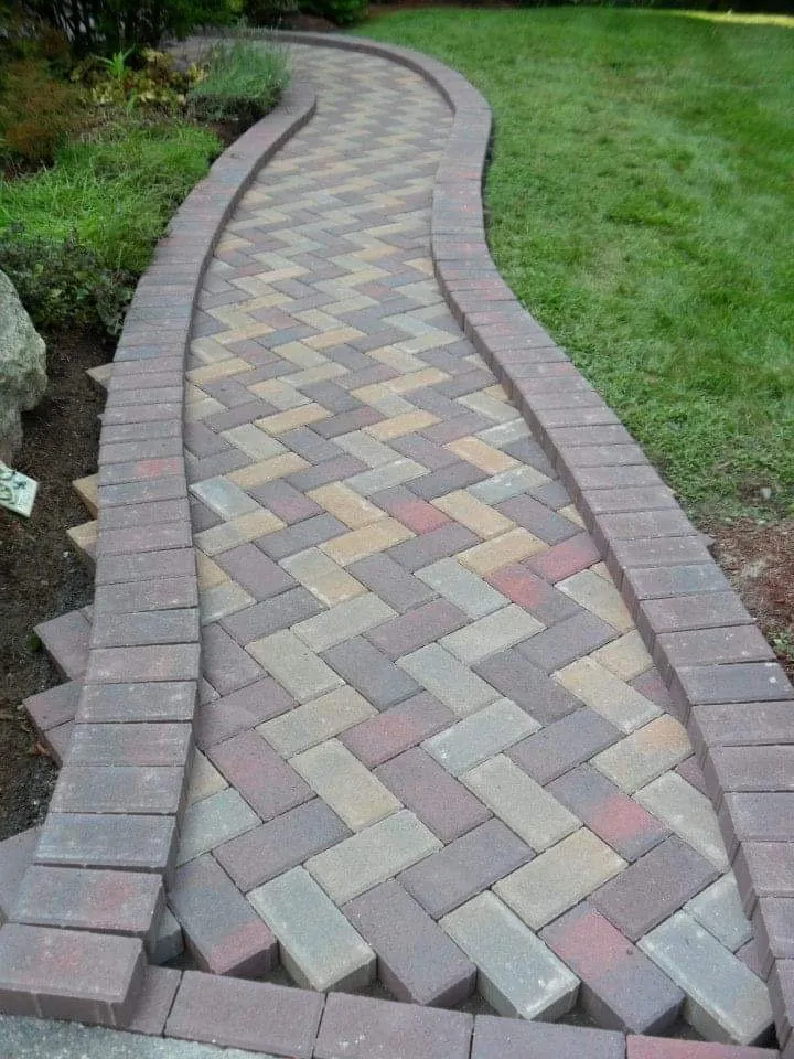 Slide of Dovale Construction