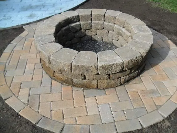 Slide of Dovale Construction