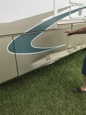 Doyle Enterprises Logo