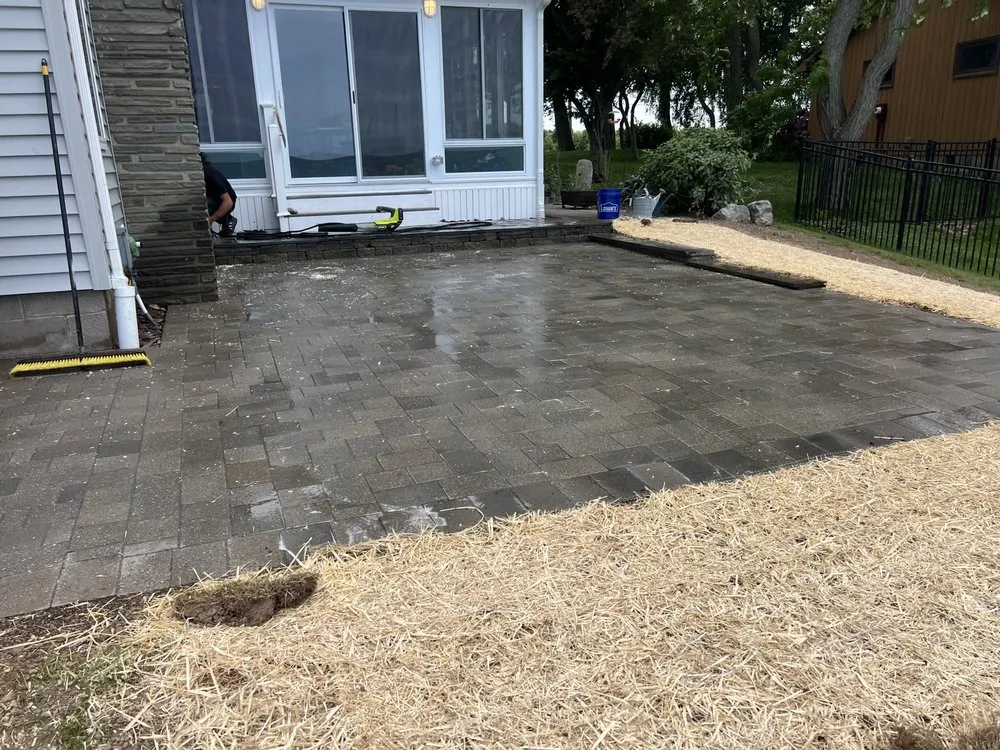 Slide of D&P Allstar Contracting