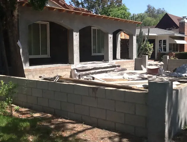 Licensed roof leak repair experts serving Tarzana, CA - DR Construction