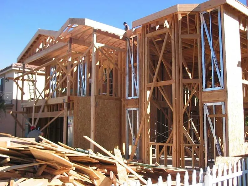 Professional roof repair in Tarzana, CA - DR Construction