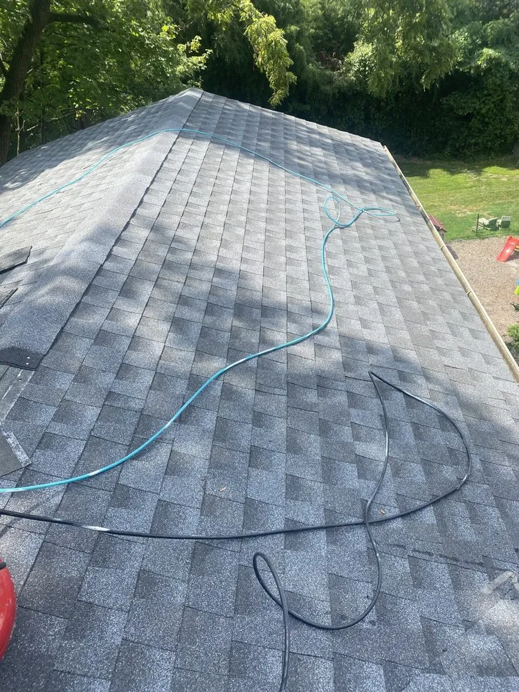 Slide of D&R General Contractor