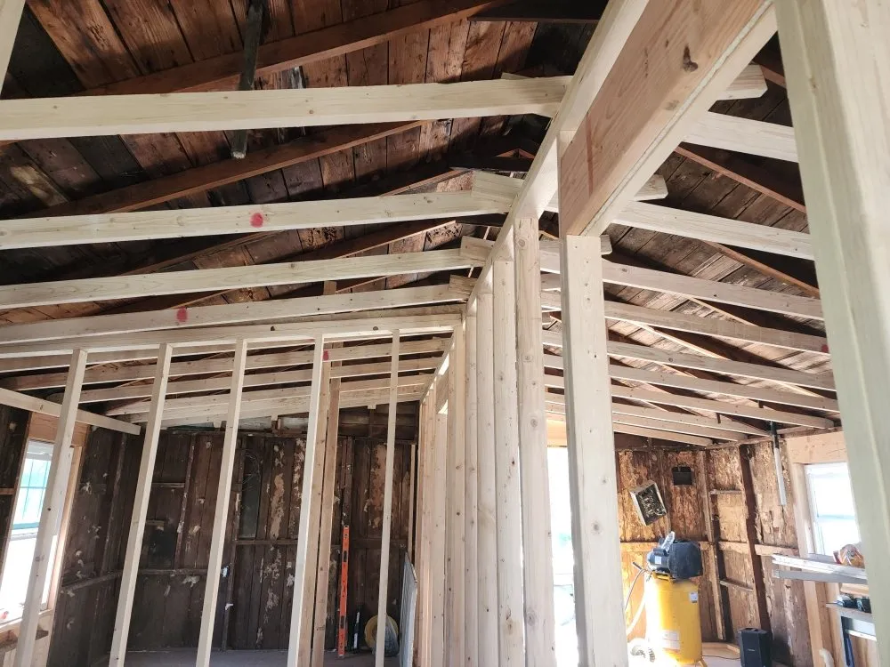 Top-rated roof replacement for residential properties in Strong City, KS by D&R Repair and Demo