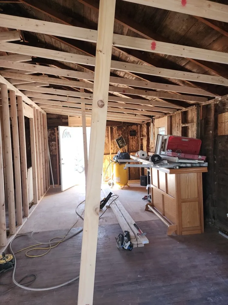 Licensed roof leak repair in Strong City, KS by D&R Repair and Demo