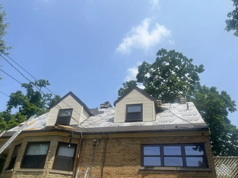 Slide of DR Roofing & Painting