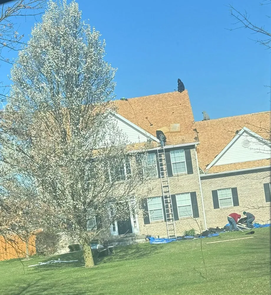 Slide of DR Roofing & Painting