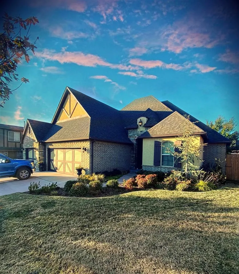 Slide of Drake Roofing And Construction