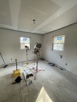 DRC Enterprises Construction and Renovations Logo