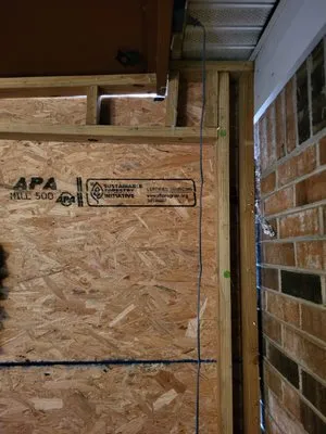 Dream Home Construction Logo