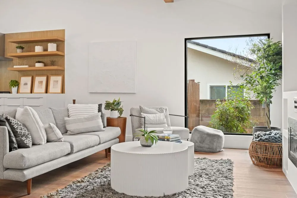 Licensed shingle roofing service in Tarzana, CA by Dream Team Home Builders