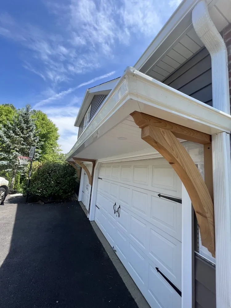 Slide of DreamLine Roofing