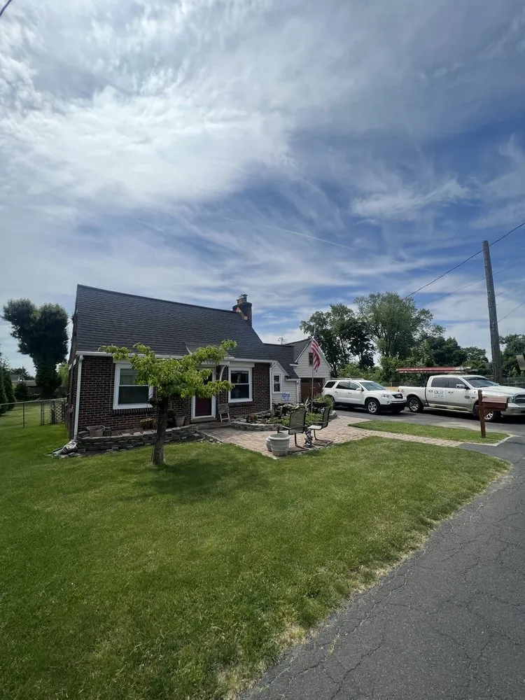 Slide of DreamLine Roofing